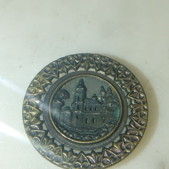 Button Antique Vintage Victorian Castle Design Picture Ornate Border The Chateau - Picture 8 of 8